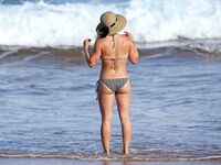Hilary Duff Paparazzi Bikini Beach Set Leaked