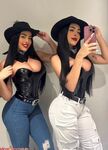 Gemelas Abello Aka Twins Bella Nude Curvy Boobs And Booty Onlyfans Leaks Photos