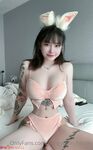 Hitomi Songyuxin Aka Syx_hitomi Nude Boobs And Big Booty Onlyfans Leaks Photos