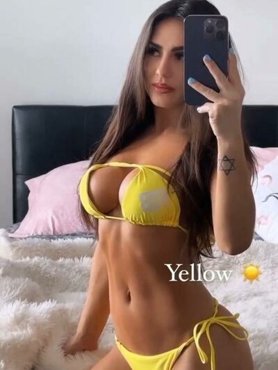 Giovanna Eburneo Bikini Selfie Dance Video Leaked