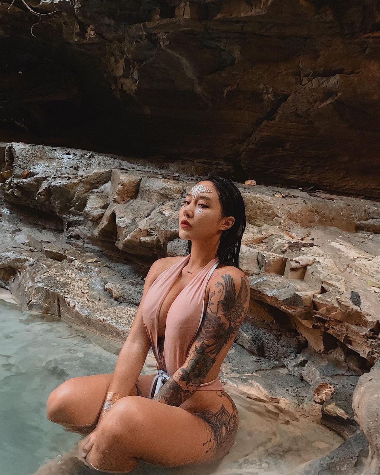 Songyuxin Hitomi Onlyfans Leaks Photoset - Cosplay Paid Set