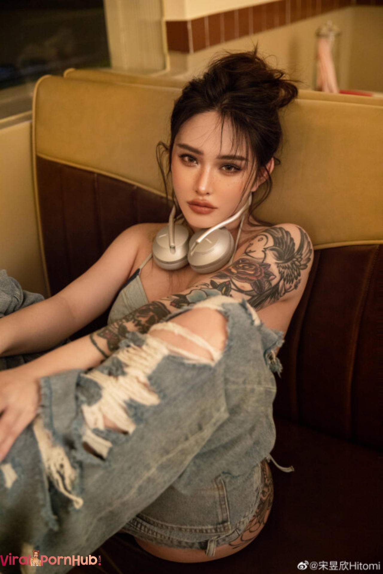 Hitomi Songyuxin Aka Syx_hitomi Nude Boobs And Big Booty Onlyfans Leaks Photos