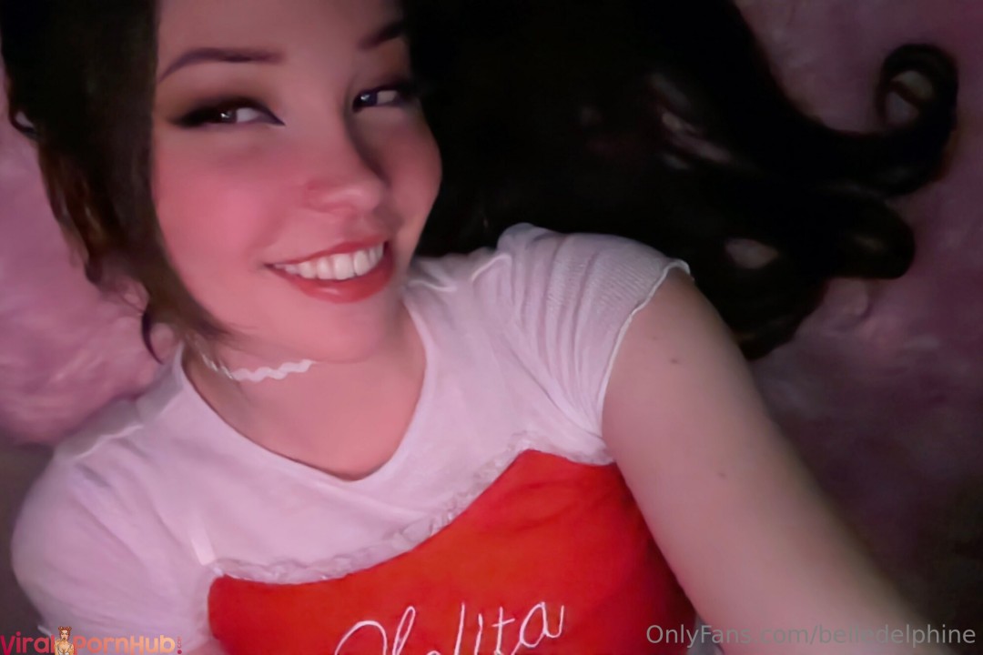 Belle Delphine Cute Laptop Selfies Onlyfans Leaks Album