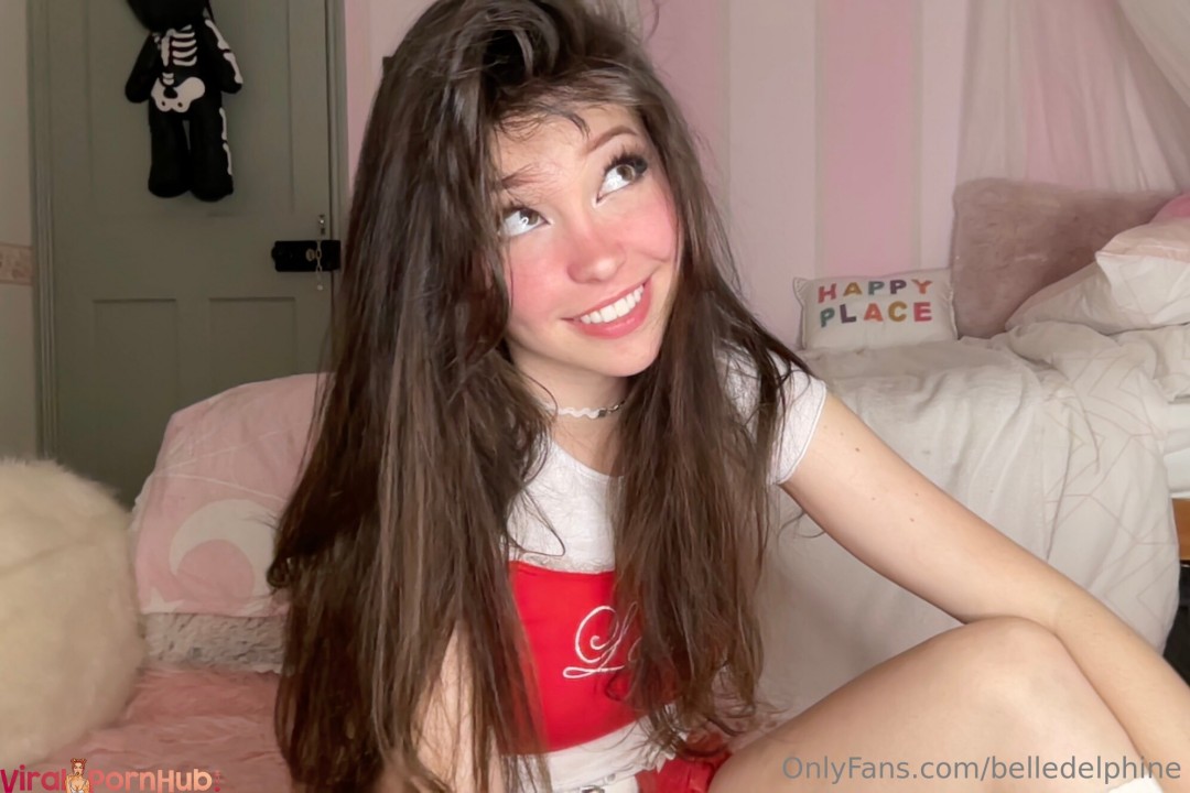 Belle Delphine Cute Laptop Selfies Onlyfans Leaks Album