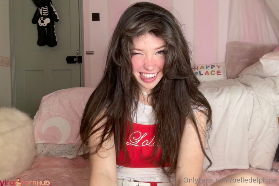 Belle Delphine Cute Laptop Selfies Onlyfans Leaks Album